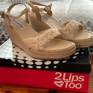 2 Lips Too espadrilles. Brand new never worn. Color Natural size 7.5
